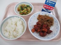 まぐろのケチャップ和え　キャベツのおかか和え　糸こんソテー