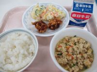鶏の竜田揚げ　ポテトサラダ　とふの粉の煮物