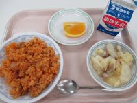 チキンライス　ジャーマンポテト　オレンジ