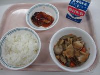 鶏の梅肉焼き　野菜の炊き合わせ