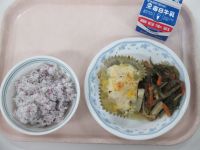 ゆかりご飯　ささみのホイル焼き　糸昆布の炒め煮