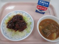 ソースカツ丼　じゃがいものみそ汁