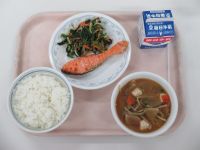 鮭の塩焼き　ごま和え　豚汁