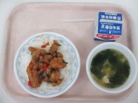 トリニータ丼　豆腐のスープ