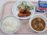 ささみのフライ　マカロニサラダ　みそ汁