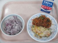 ゆかりご飯　ささみのホイル焼き　糸こんソテー