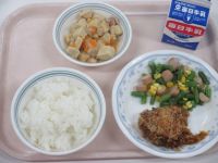 鶏肉のパン粉焼き　いんげんソテー　高野の煮物