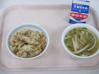 鶏ごぼうご飯　かやくうどん