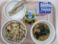 きんぴら寿司　ししゃものから揚げ　みそ汁　福豆