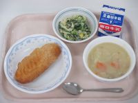 きなこ揚げパン　クリームシチュー　ポパイサラダ　