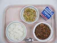 麻婆豆腐　切り干しの中華サラダ