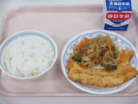 春雨の甘辛炒め　いかの天ぷら