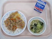 肉どんぶり　酢の物