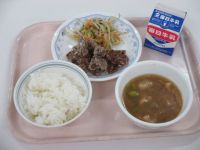 くじらの竜田揚げ　ナムル　みそ汁
