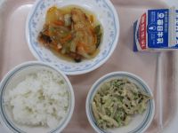 なまずの野菜あんかけ　ごぼうサラダ