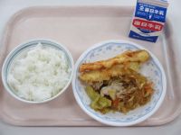 春雨の甘辛炒め　いかの天ぷら