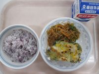 ゆかりご飯　ささみのホイル焼き　糸こんソテー
