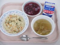 チキンピラフ　野菜スープ　ぶどうゼリー
