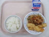 春雨の甘辛炒め　いかの天ぷら