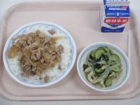 豚丼　酢の物