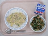 親子どんぶり　ごま和え