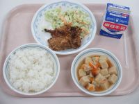 鶏肉のパン粉焼き　キャベツのサラダ　高野の煮物