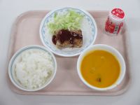 ミートローフ　ゆできゃべつ　かぼちゃスープ