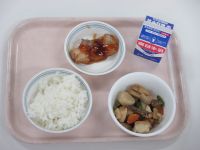 鶏の梅肉焼き　野菜の炊き合わせ