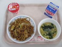 焼きそば　かきたま汁　ヨーグルト
