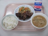 くじらの竜田揚げ　ナムル　みそ汁