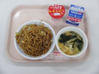 焼きそば　かきたま汁　ヨーグルト