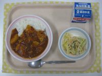 ハヤシライス、スパゲティサラダ