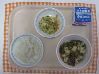 ごはん、炒り豆腐、バンバンジー