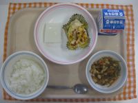 ごはん、ささみのホイル焼き、糸こんぶのにもの、カルピス寒天
