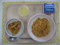 チキンライス、フライドポテト、手作りプリン