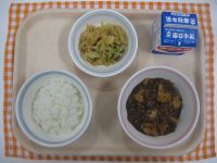 ごはん、マーボー豆腐、きりぼし大根の和えもの