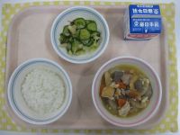 ごはん、おでん風煮、キャベツの昆布あえ