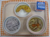 ゆかりごはん、肉うどん、かぼちゃの天ぷら