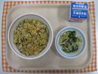 親子丼、青菜と白菜のこんぶ和え