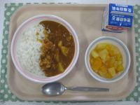 カレーライス、フルーツポンチ