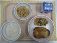 ごはん、さかなのマヨネーズ焼き、いんげんのゴマ和え、切干大根のにもの