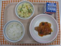 ごはん、さかなの甘酢あんかけ、ポテトサラダ