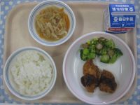 ごはん、ささみのフライ、ブロッコリーソテー、切干大根のにもの