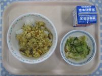 親子丼、キャベツのごま和え