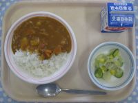 カレーライス、フレンチサラダ