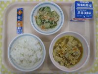 ごはん、野菜の卵とじ、ごまみそ酢和え、ふりかけ