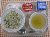高菜チャーハン、中華スープ、ヨーグルト