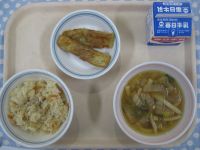 たけのこごはん、かやくうどん、ちくわのいそべ揚げ