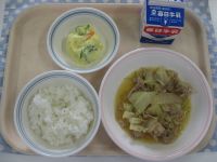 ごはん、豚肉のしょうが焼き、ポテトサラダ