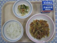 ごはん、五目きんぴら、ごまみそ酢あえ
